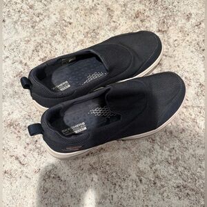 Skechers Women’s Air Cooled Goga Mat Dark Blue Slip On Sports Shoes 8